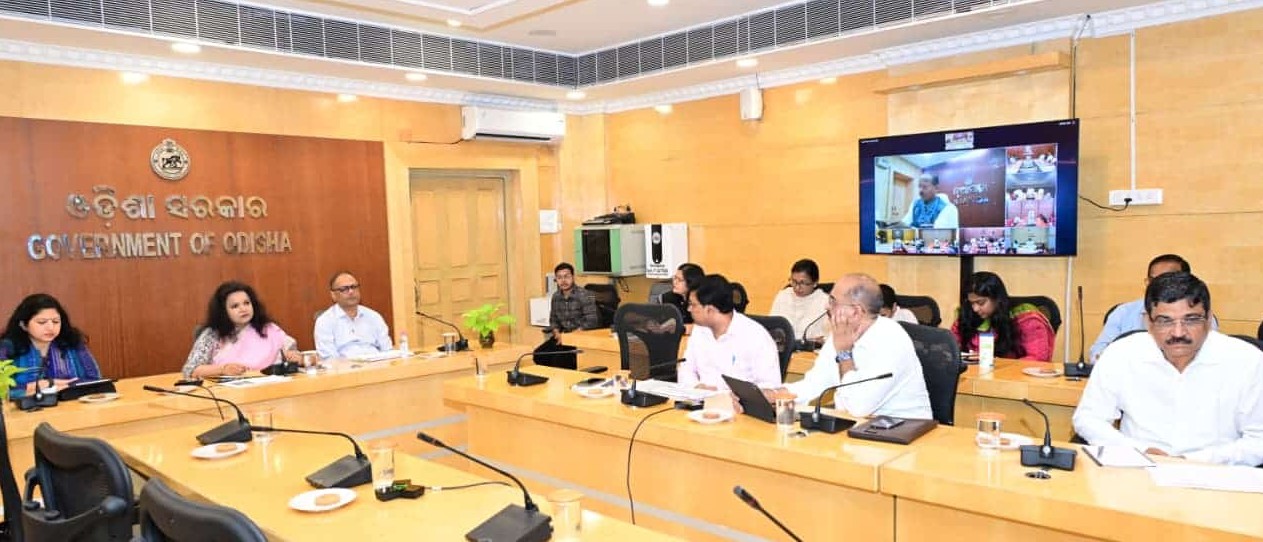 Odisha CS Directs Collectors to Clear Bottlenecks, Fast-Track Flagship Projects